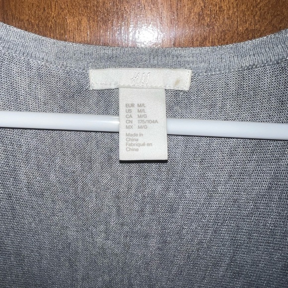 H&M Oversized, Long Cardigan - Picture 3 of 3